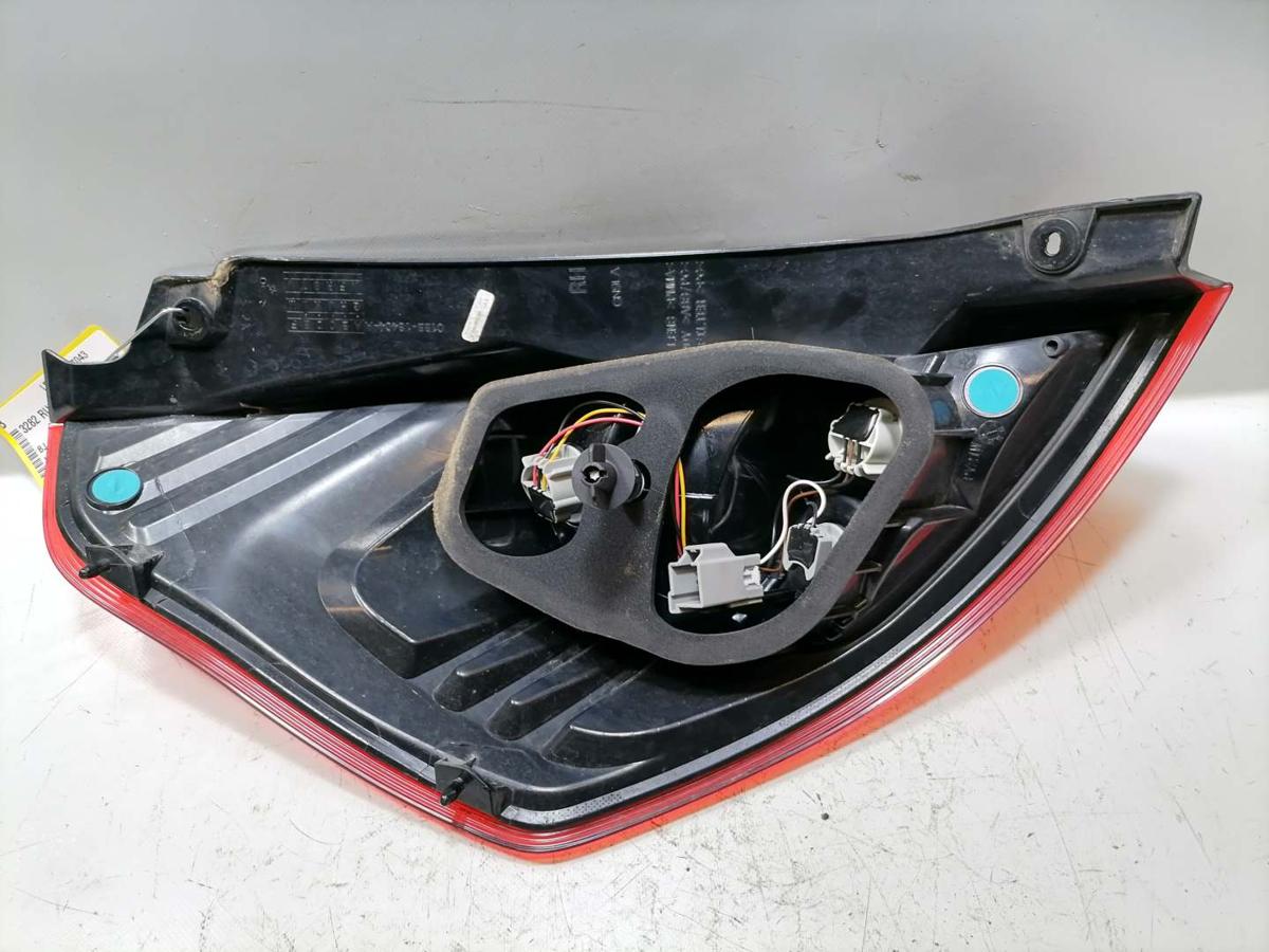 Ford Fiesta original Rücklicht Rückleuchte Schlussleuchte rechts Bj.2016